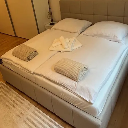 Vrana Apartment, V Tichej Lokalite, Centrum 10 Min, Zvierata A Deti Vitane *