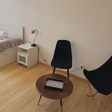 Vrana Apartment, V Tichej Lokalite, Centrum 10 Min, Zvierata A Deti Vitane