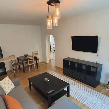 Vrana Apartment, V Tichej Lokalite, Centrum 10 Min, Zvierata A Deti Vitane * Попрад