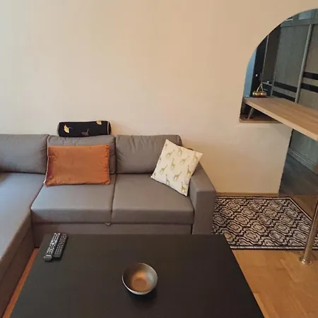 Апартаменты Vrana Apartment, V Tichej Lokalite, Centrum 10 Min, Zvierata A Deti Vitane *