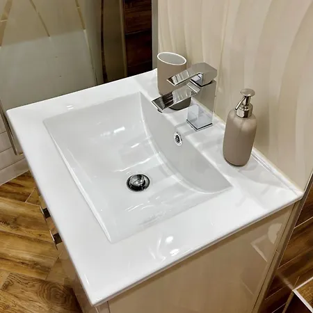 Vrana Apartment, V Tichej Lokalite, Centrum 10 Min, Zvierata A Deti Vitane Апартаменты Попрад
